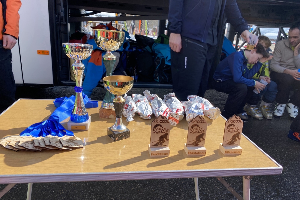 Slalom pour clôturer les cours
